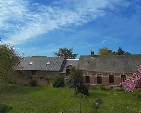 Les Insolites Bed & Breakfast Roye-sur-Matz