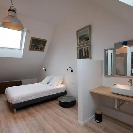 Les Insolites Bed & Breakfast Roye-sur-Matz