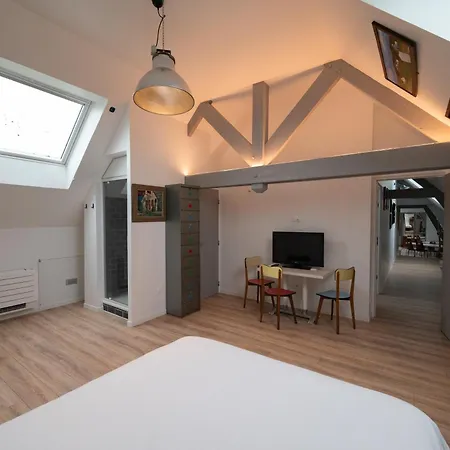 Les Insolites Bed & Breakfast Roye-sur-Matz