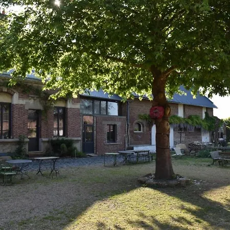 Les Insolites Bed & Breakfast