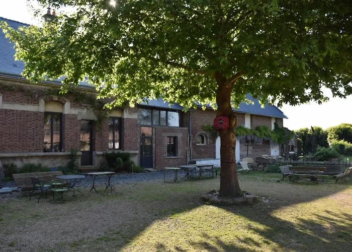 Les Insolites Bed and breakfast